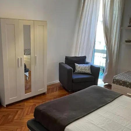 Aldebaran Nocleg ze śniadaniem Mediolan