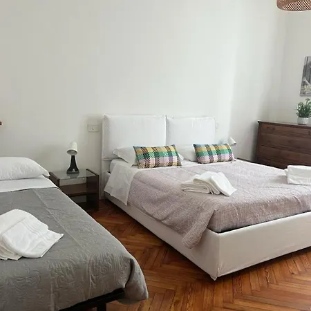 Aldebaran Nocleg ze śniadaniem 2*