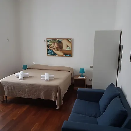 Aldebaran Nocleg ze śniadaniem Mediolan